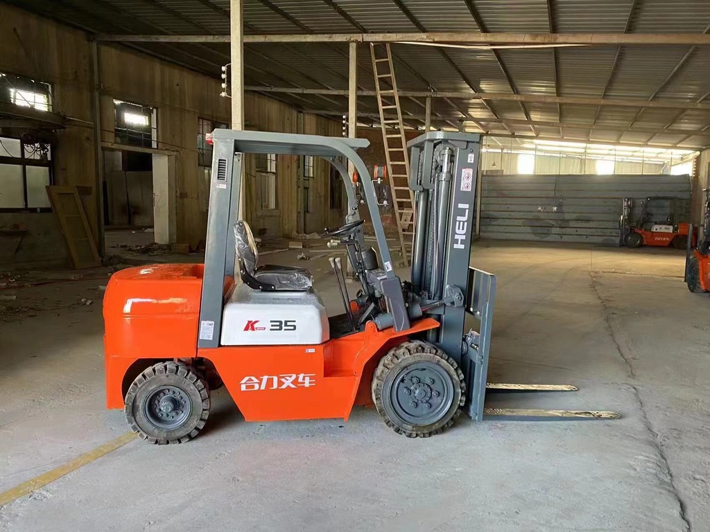 2022 HELI 3.5tons Forklift