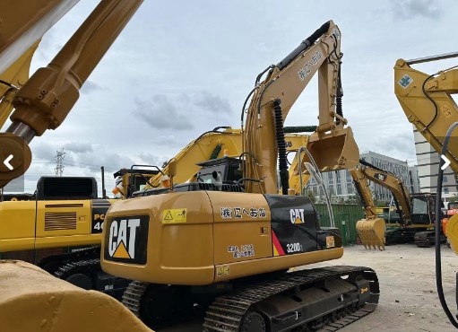 How Do Used Cat Excavators Perform in Harsh Working Environments?
