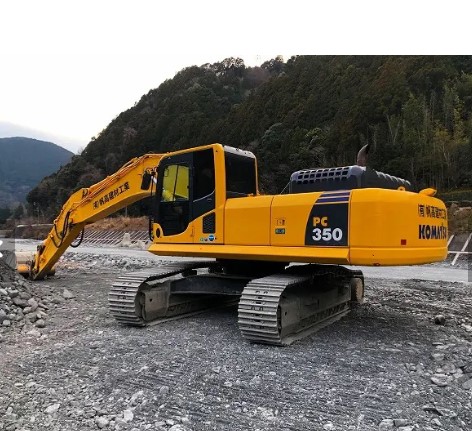 How much does a Komatsu 350 excavator weight?